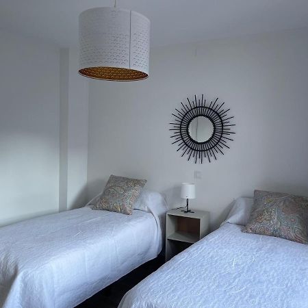 Apartamentos Turisticos Los Barruecos Caces 外观 照片