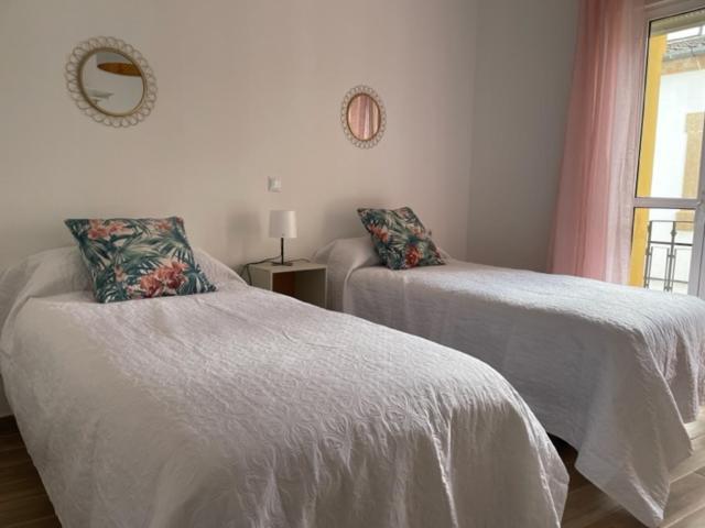 Apartamentos Turisticos Los Barruecos Caces 外观 照片
